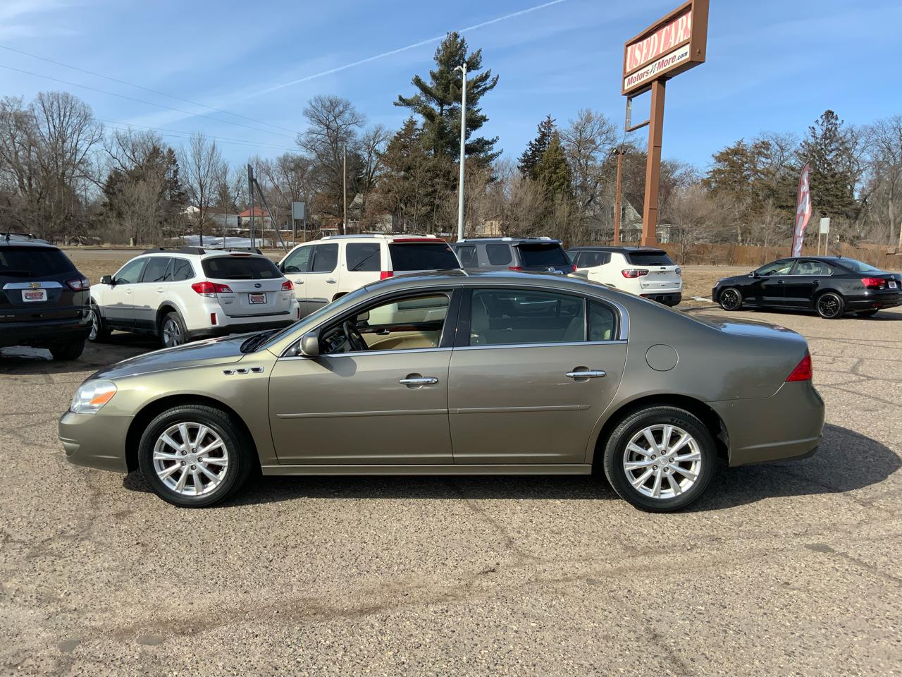 Buick Lucerne CXL 2011