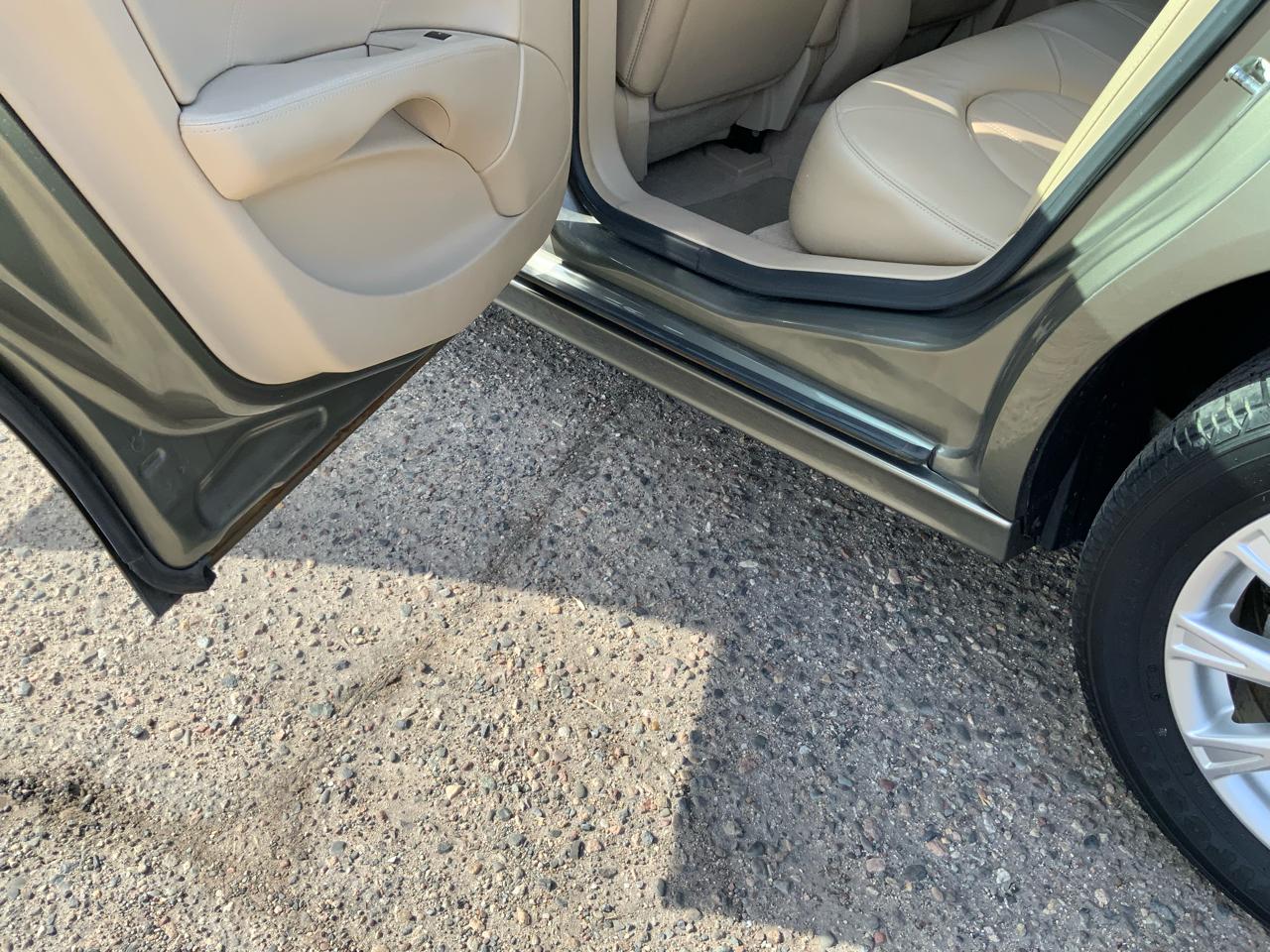 Buick Lucerne CXL 2011