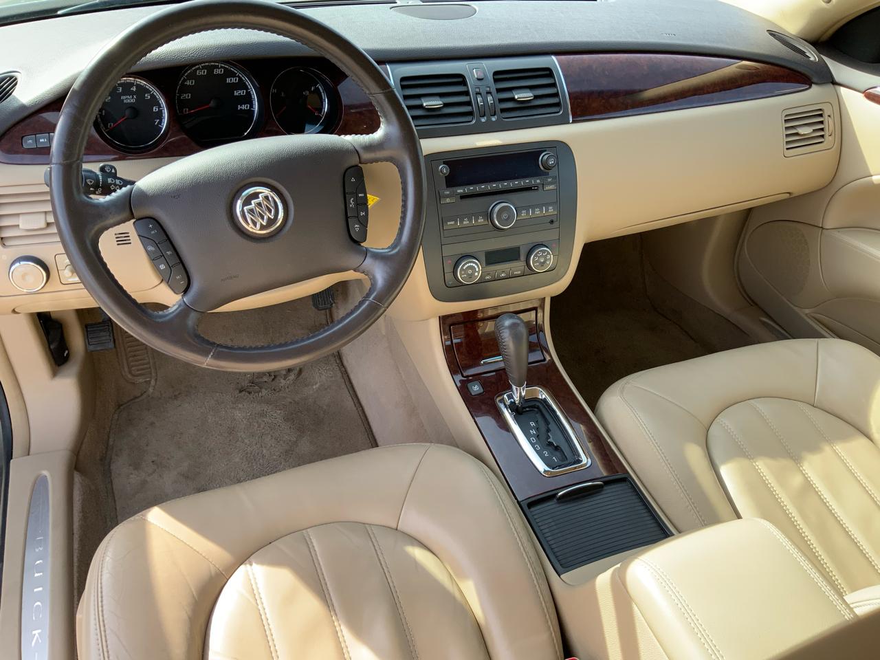 Buick Lucerne CXL 2011
