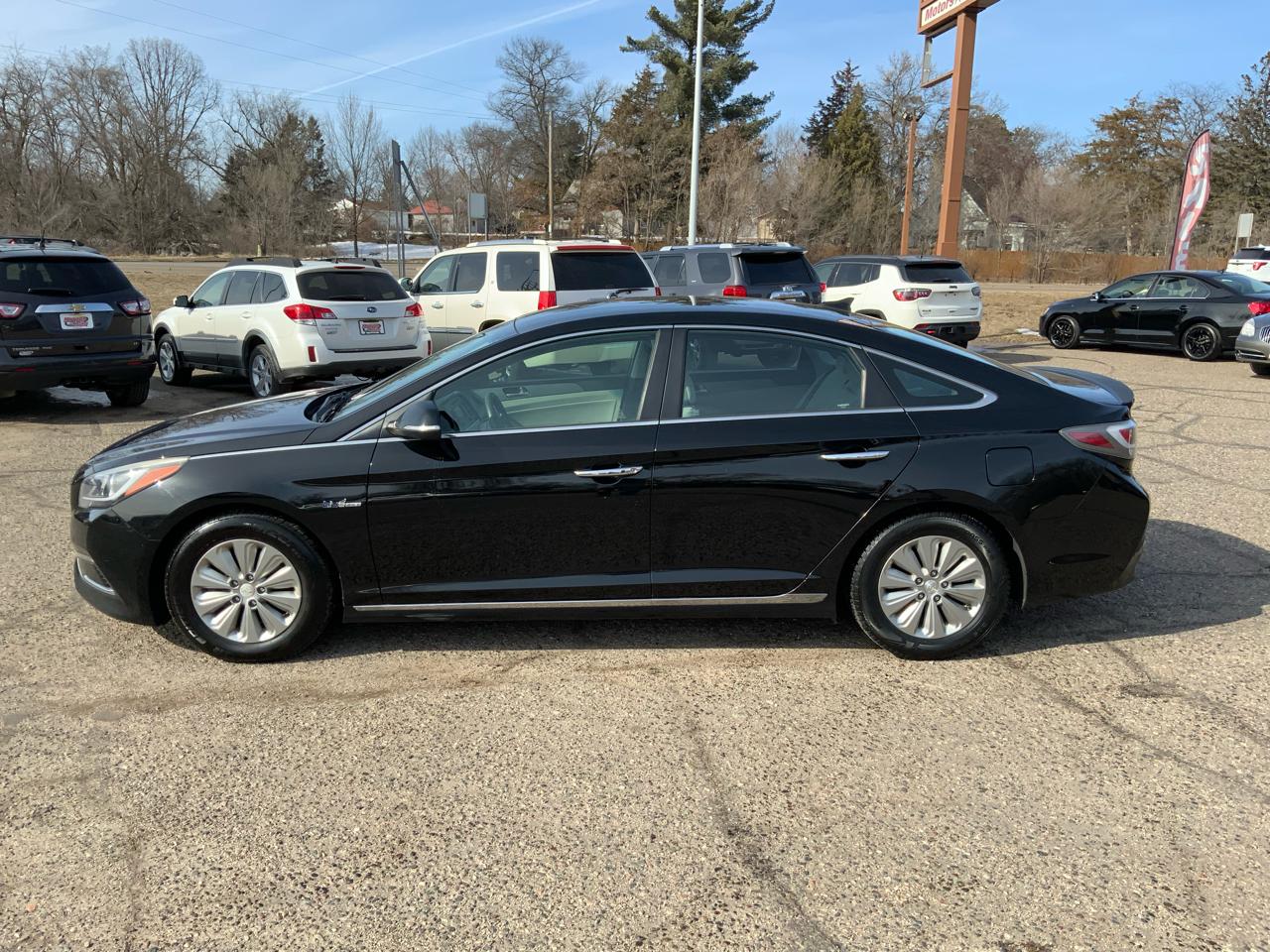 Hyundai Sonata Hybrid Base 2016