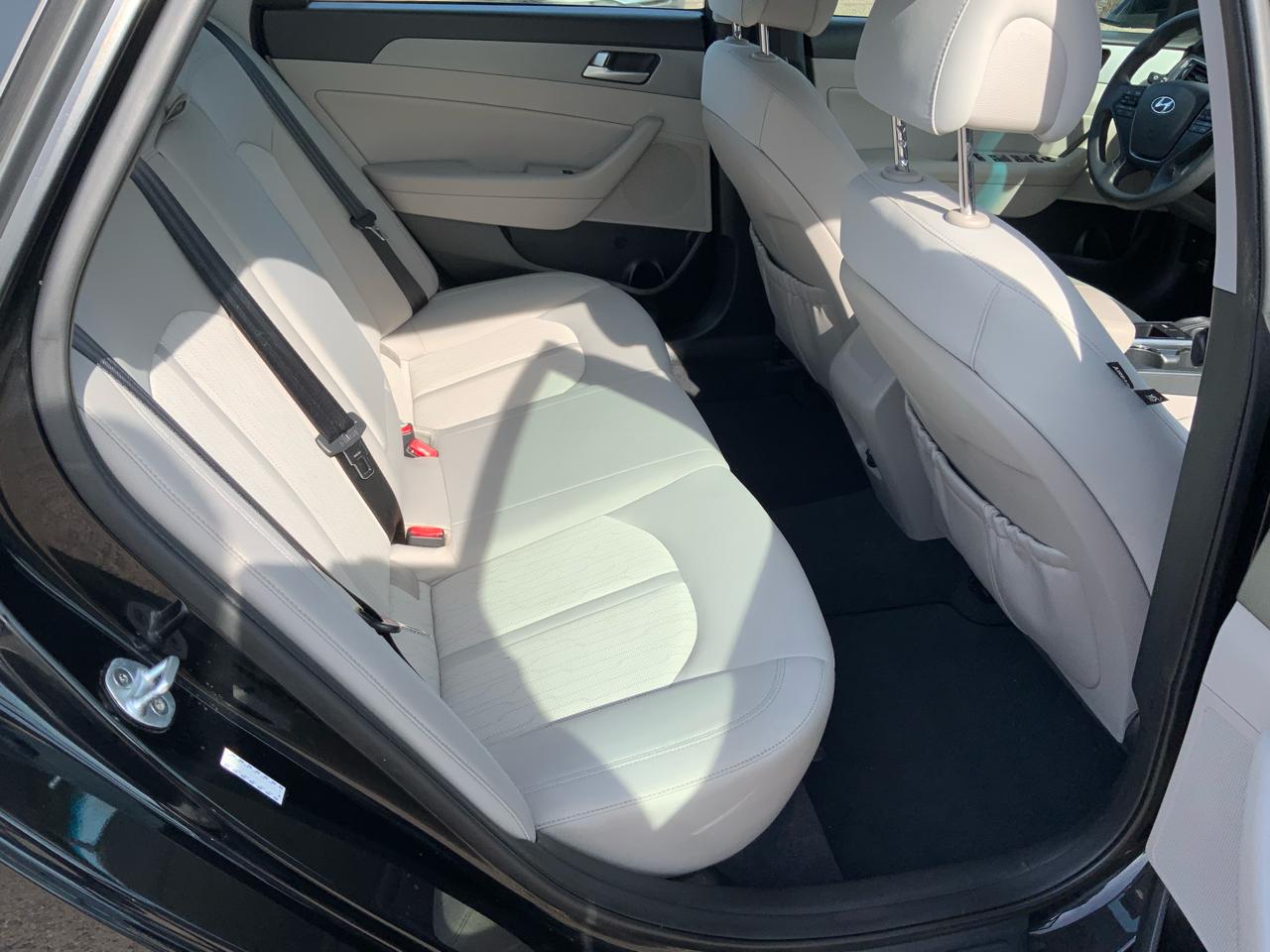 Hyundai Sonata Hybrid Base 2016