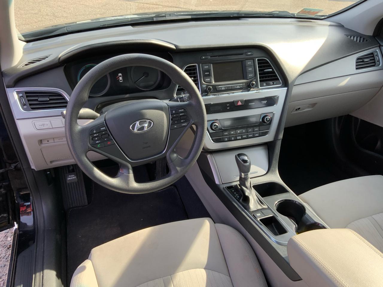 Hyundai Sonata Hybrid Base 2016