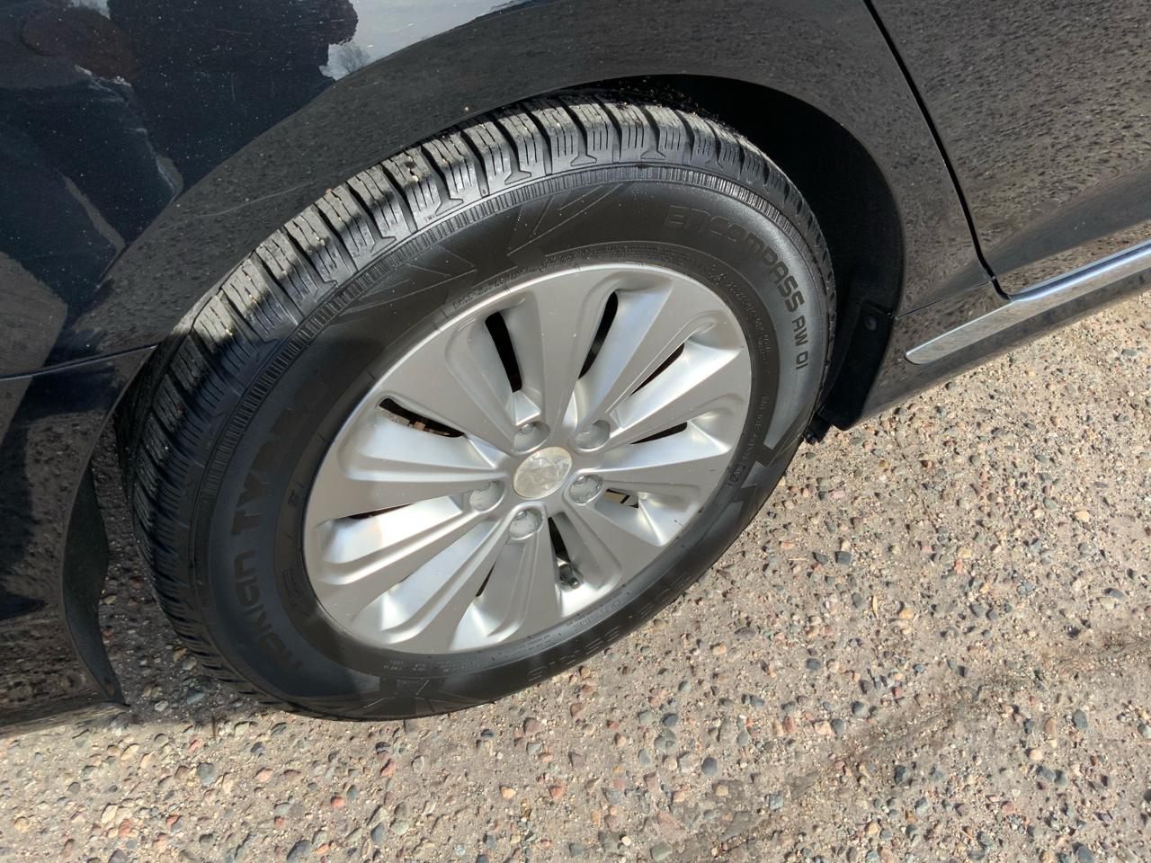 Hyundai Sonata Hybrid Base 2016