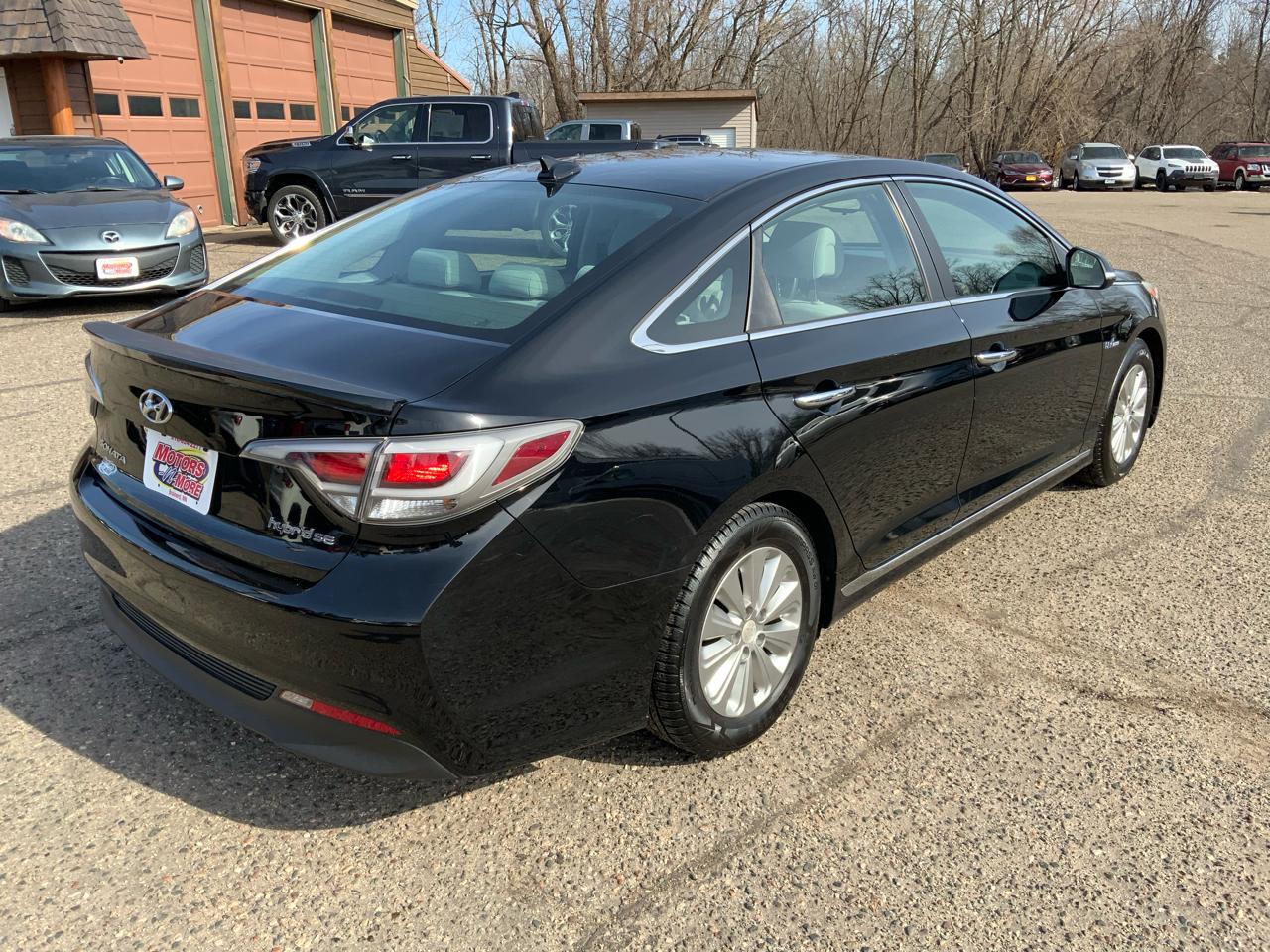 Hyundai Sonata Hybrid Base 2016