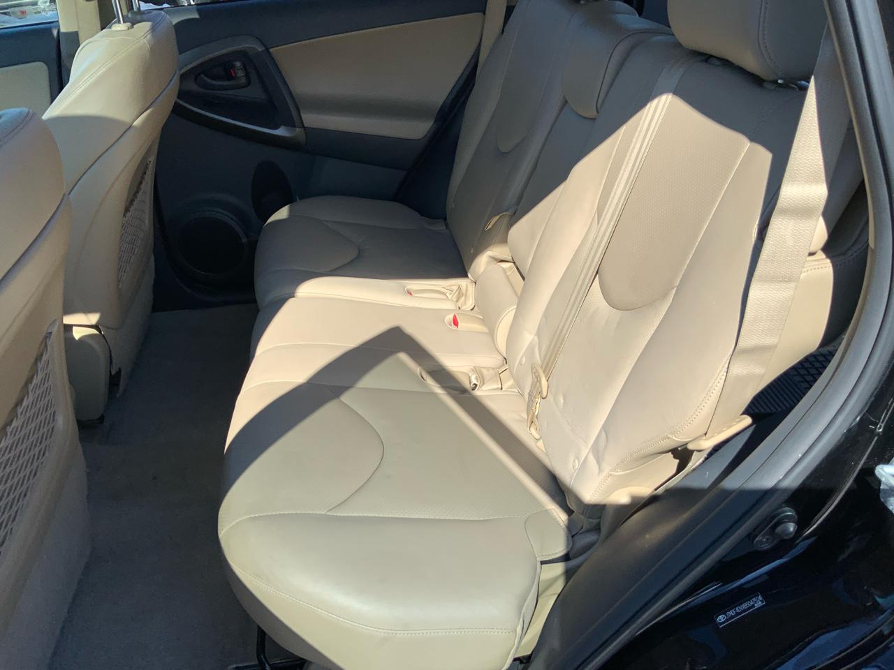 Toyota RAV4 Limited I4 4WD 2011