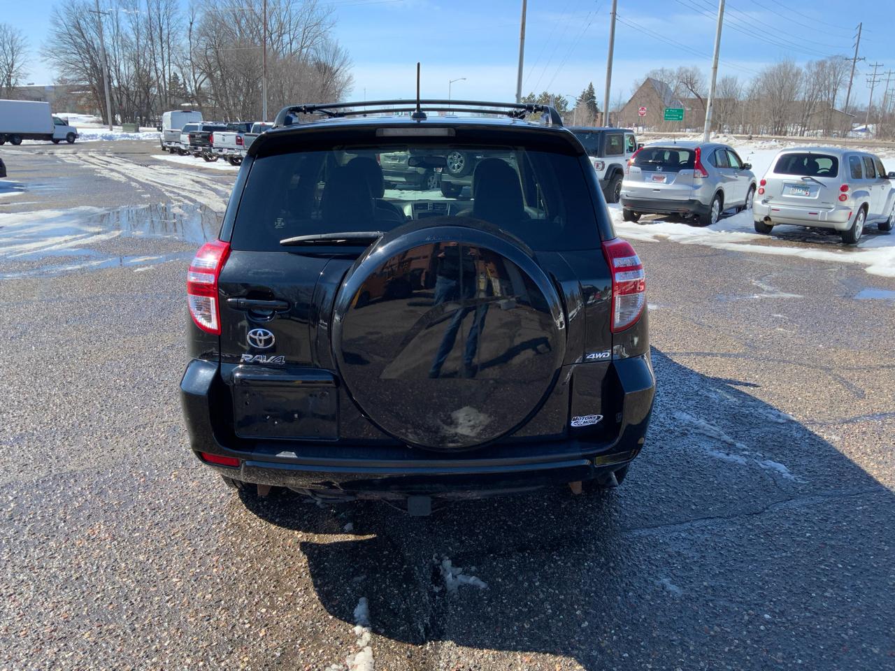 Toyota RAV4 Limited I4 4WD 2011