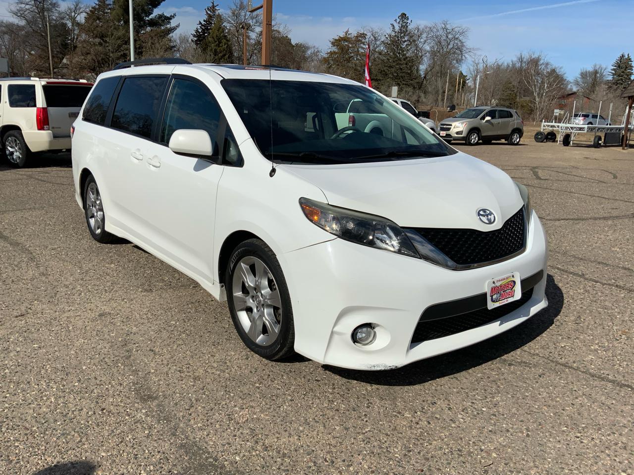 Toyota Sienna FWD 7-Passenger V6 2012