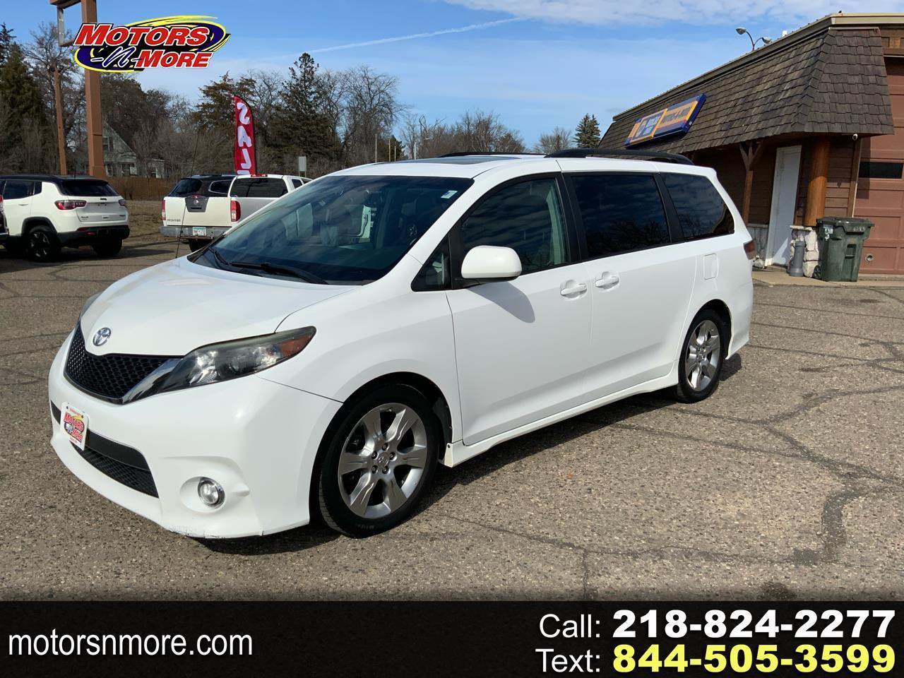 Toyota Sienna FWD 7-Passenger V6 2012
