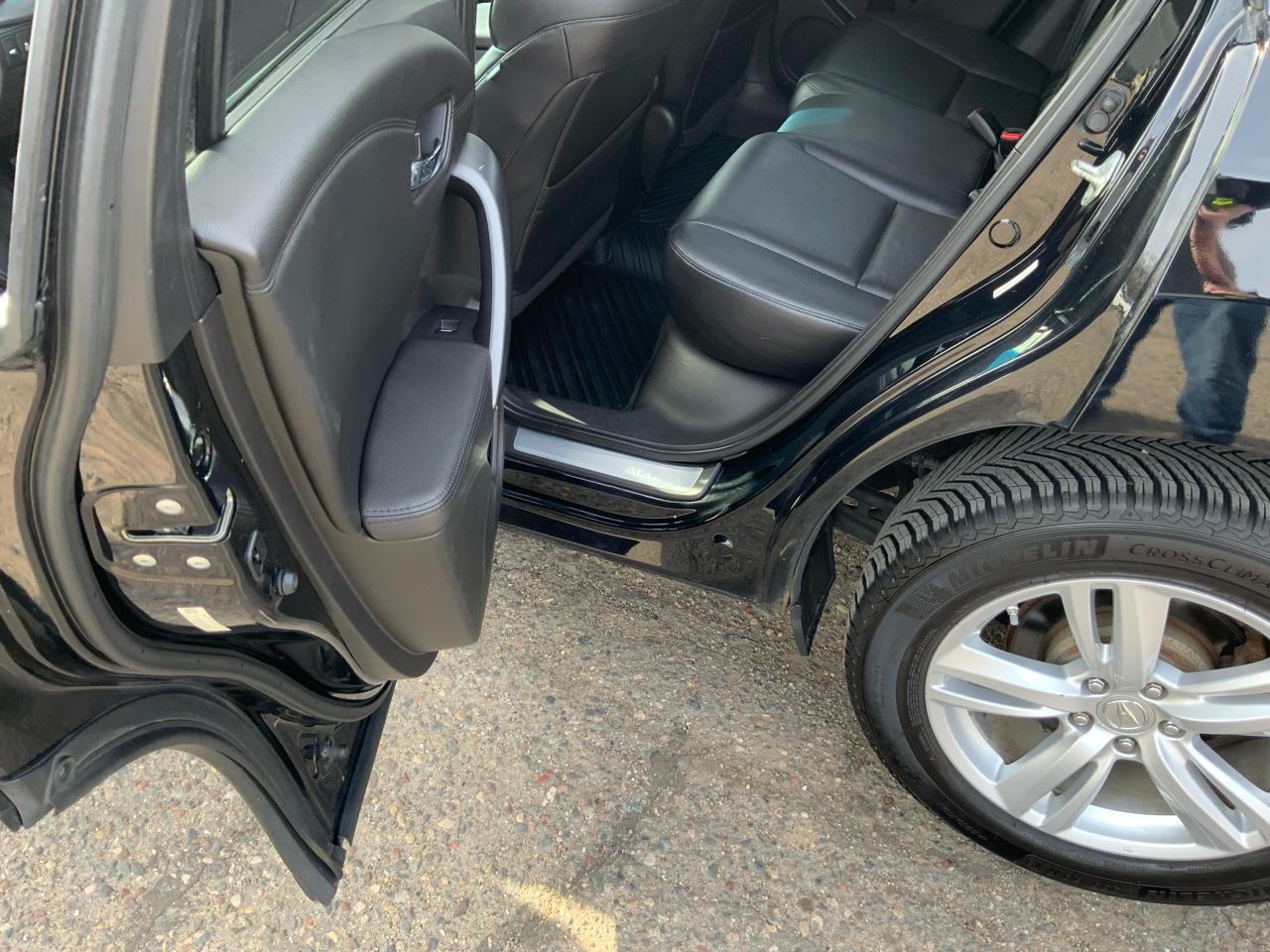 Acura RDX 6-Spd AT AWD w/ Technology Package 2013