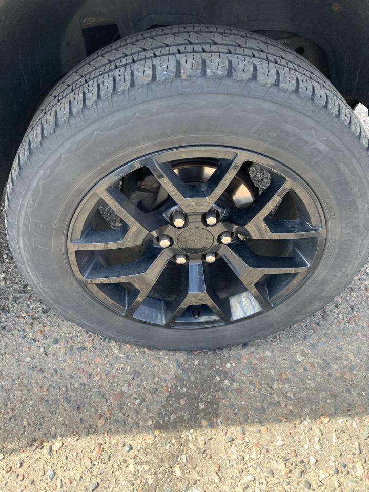 GMC Sierra 1500 Denali Crew Cab Short Bed 4WD 2005