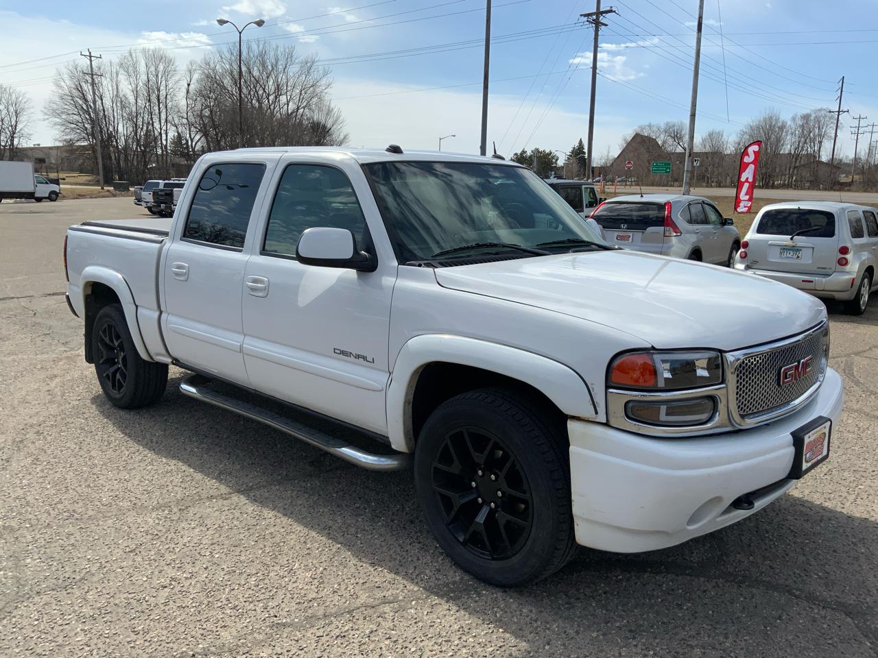 GMC Sierra 1500 Denali Crew Cab Short Bed 4WD 2005