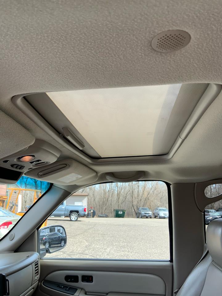 GMC Sierra 1500 Denali Crew Cab Short Bed 4WD 2005