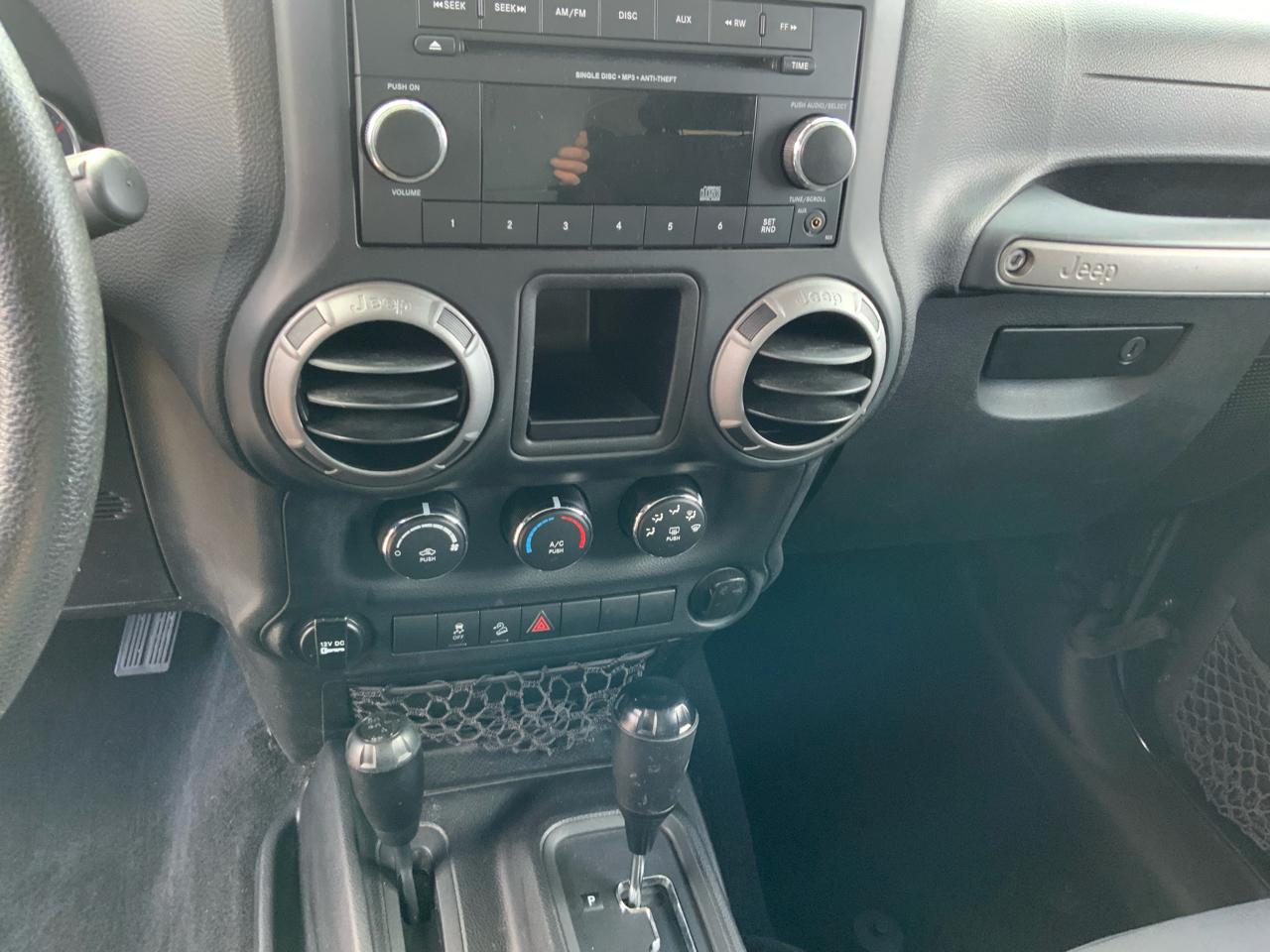 Jeep Wrangler Sport 4WD 2014