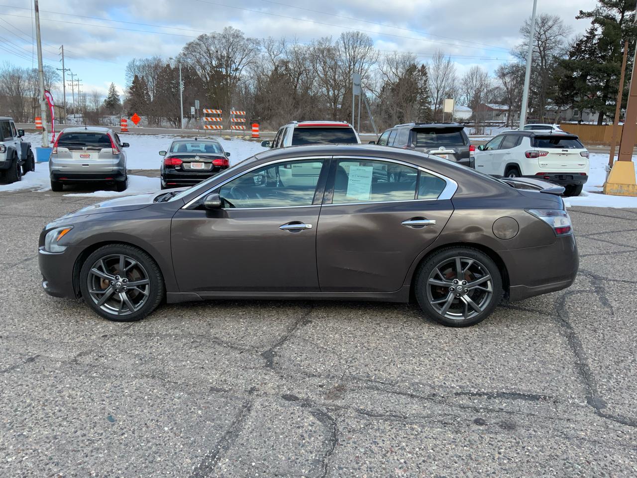Nissan Maxima 4dr Sdn V6 CVT 3.5 SV w/Premium Pkg 2013