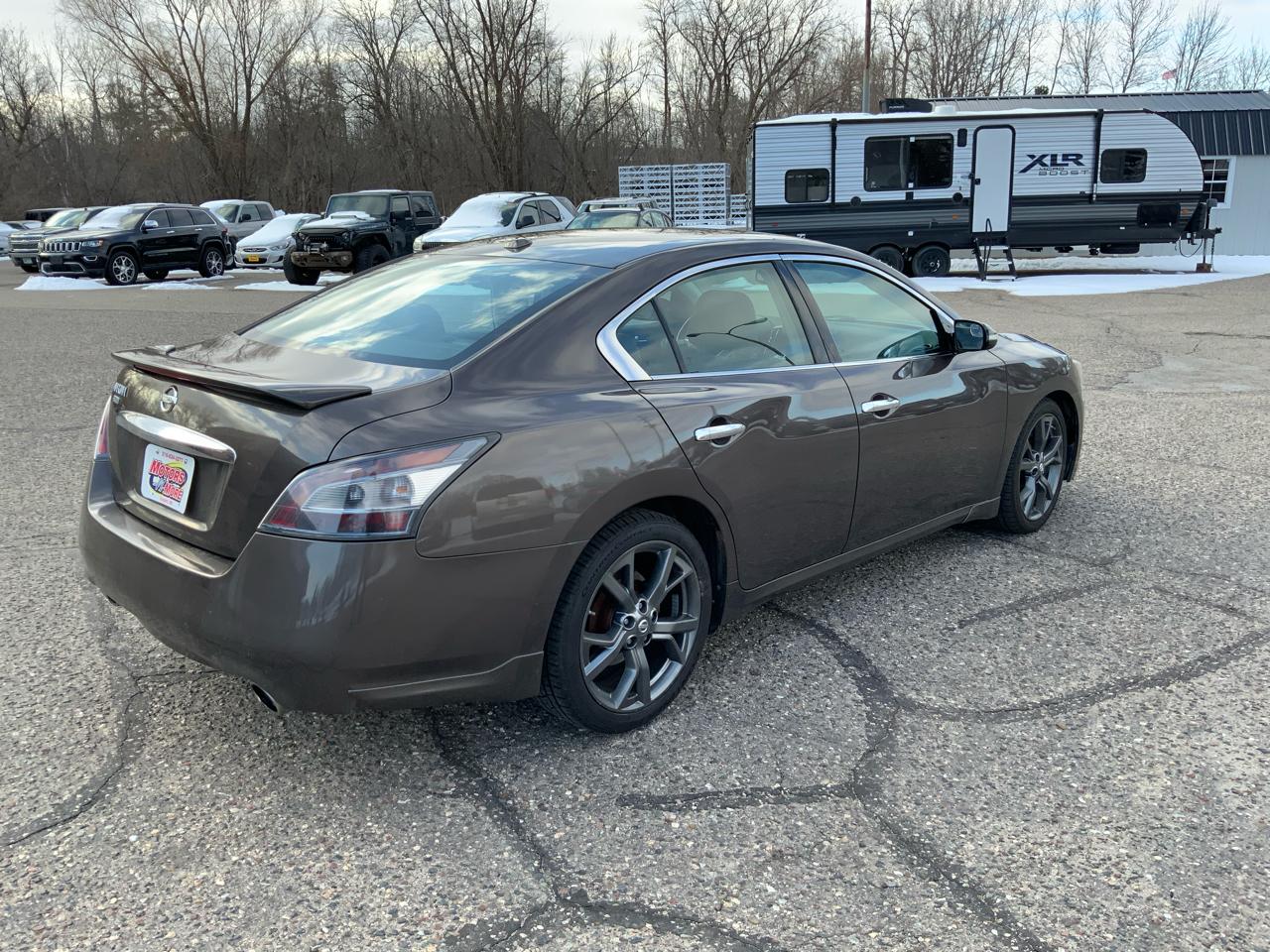 Nissan Maxima 4dr Sdn V6 CVT 3.5 SV w/Premium Pkg 2013