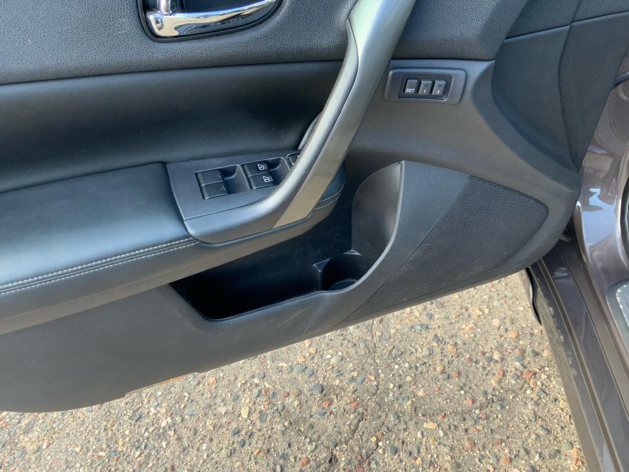 Nissan Maxima 4dr Sdn V6 CVT 3.5 SV w/Premium Pkg 2013