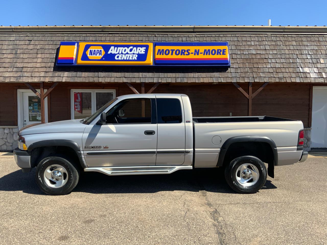 Dodge Ram 1500 Quad Cab Short Bed 4WD 2001