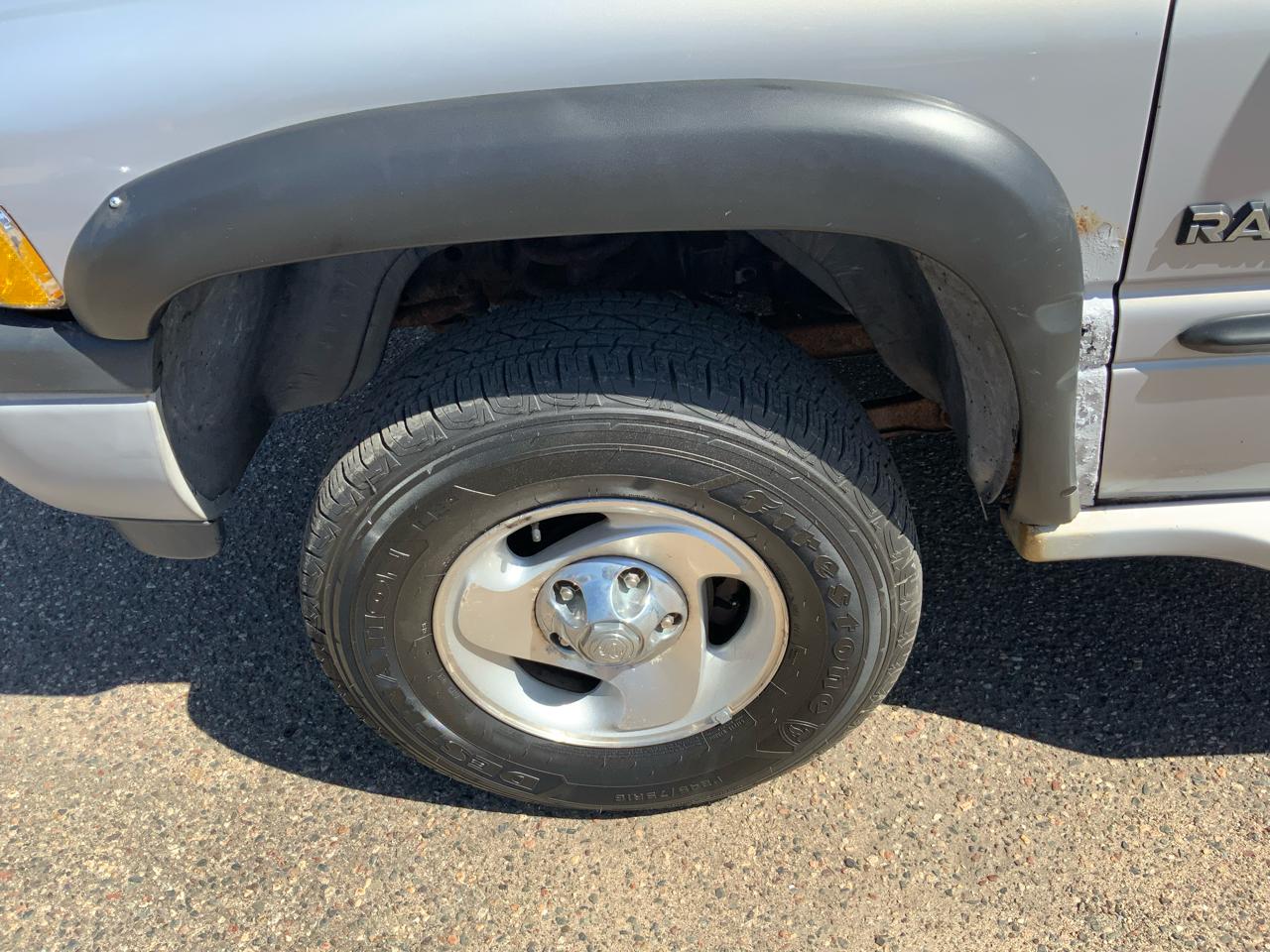 Dodge Ram 1500 Quad Cab Short Bed 4WD 2001