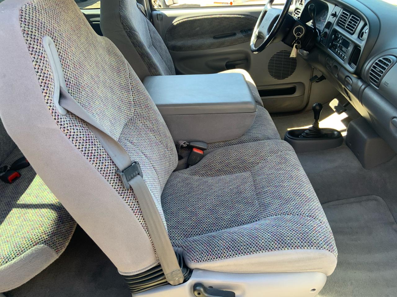 Dodge Ram 1500 Quad Cab Short Bed 4WD 2001