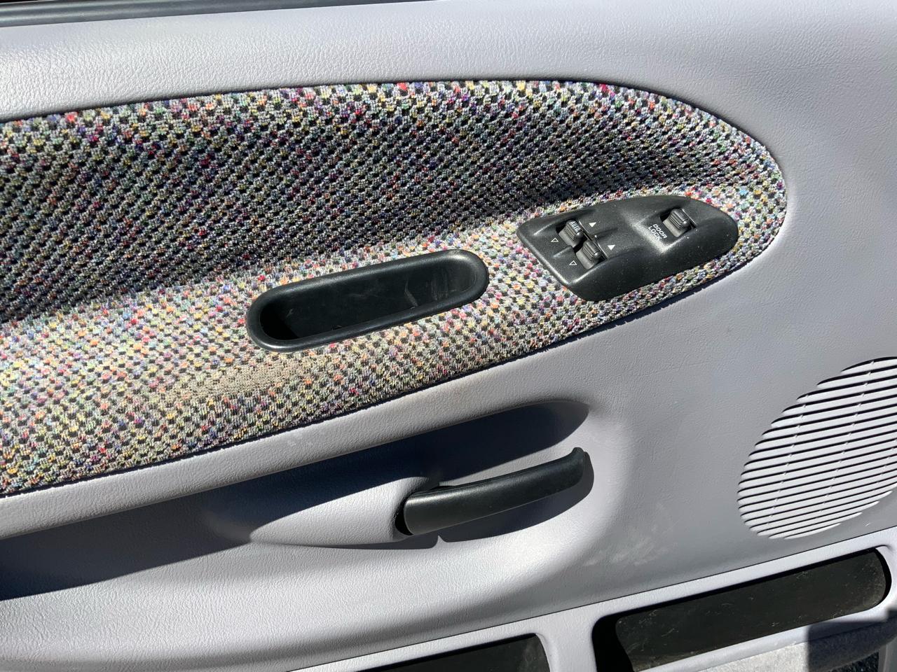 Dodge Ram 1500 Quad Cab Short Bed 4WD 2001