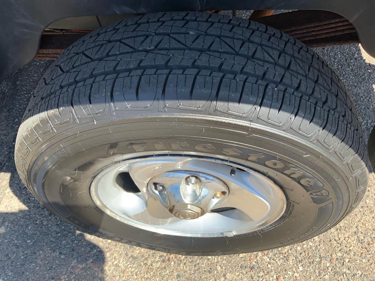 Dodge Ram 1500 Quad Cab Short Bed 4WD 2001