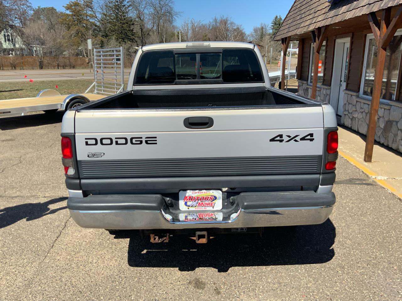 Dodge Ram 1500 Quad Cab Short Bed 4WD 2001