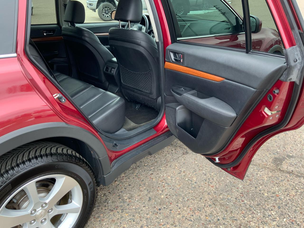 Subaru Outback 3.6R Limited 2013