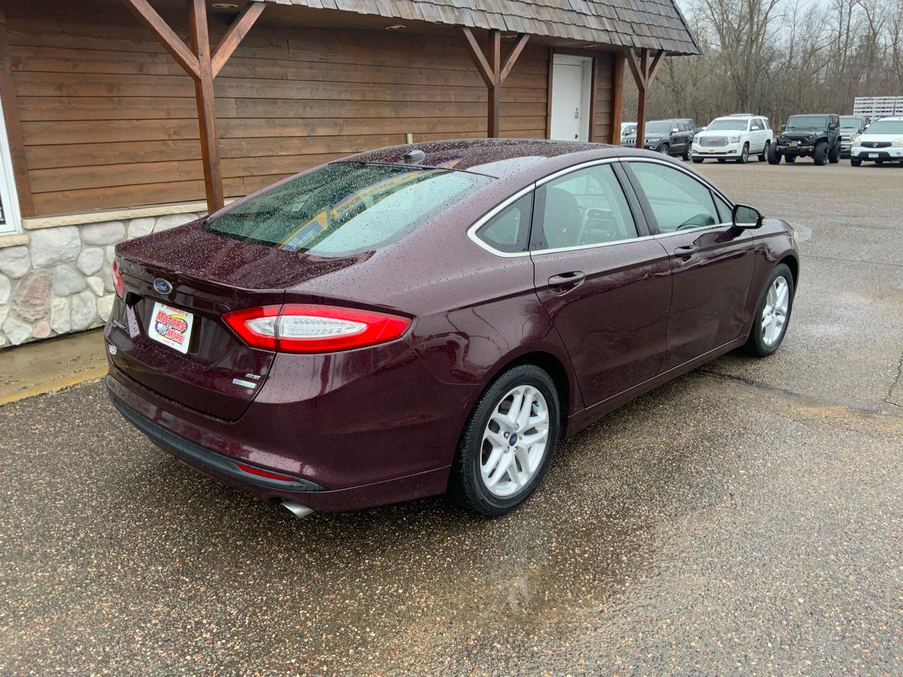 Ford Fusion SE 2013