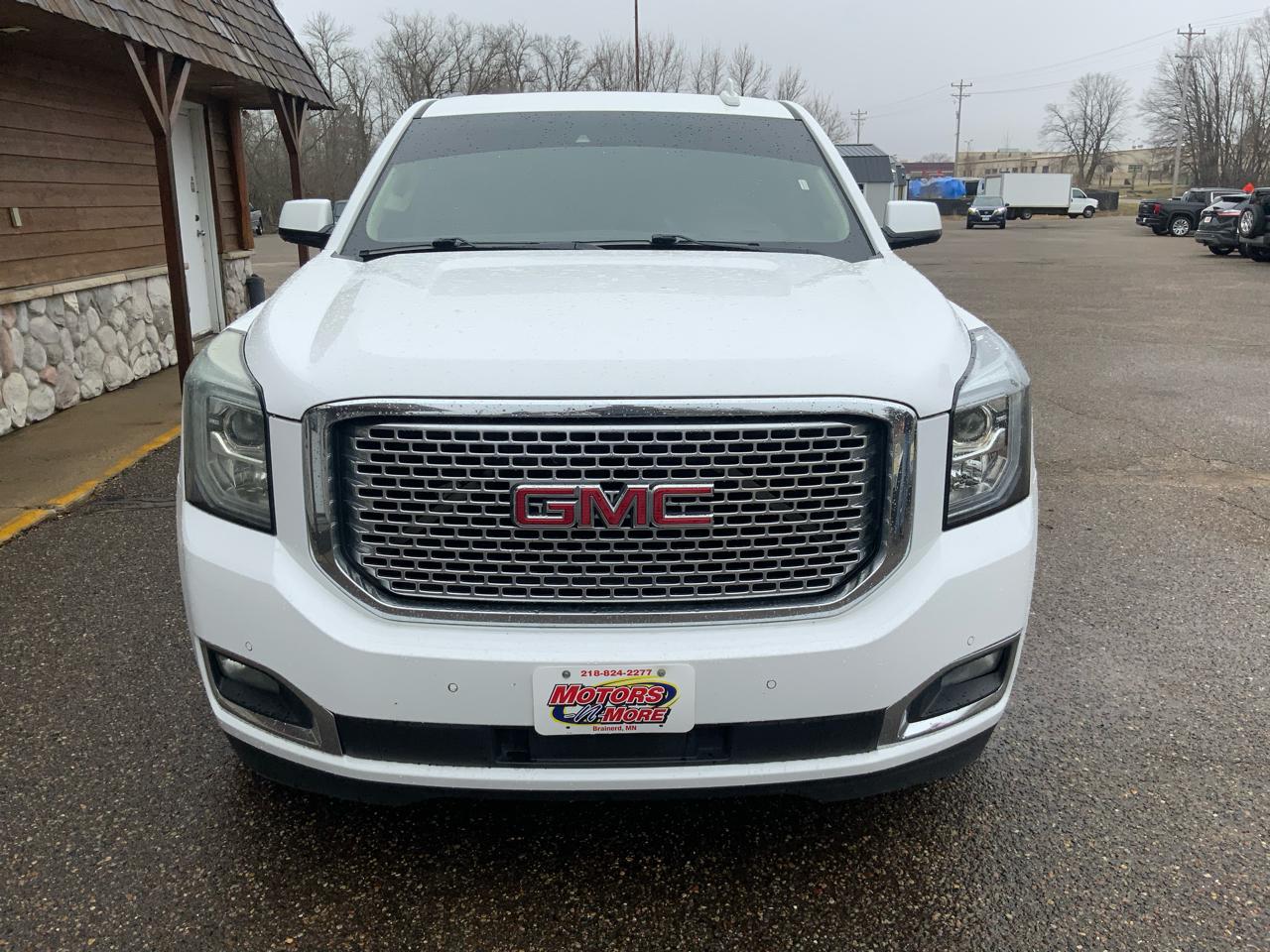 GMC Yukon Denali 4WD 2015