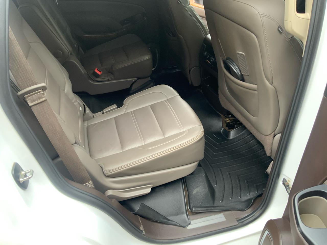 GMC Yukon Denali 4WD 2015