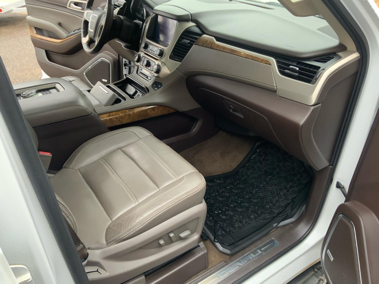 GMC Yukon Denali 4WD 2015
