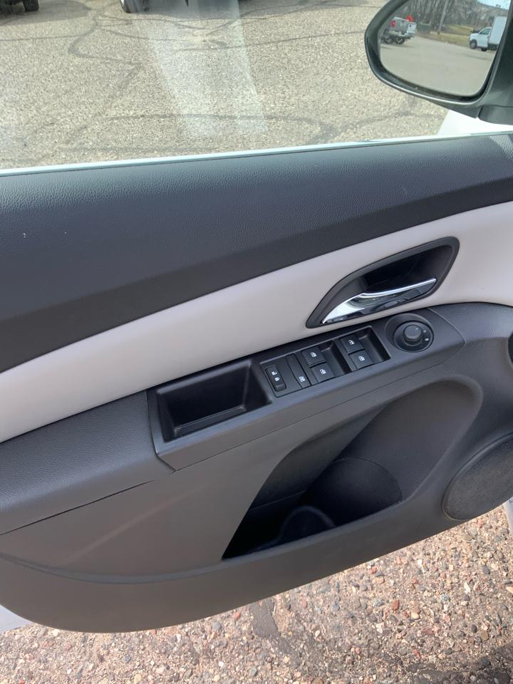 Chevrolet Cruze 1LT Auto 2015