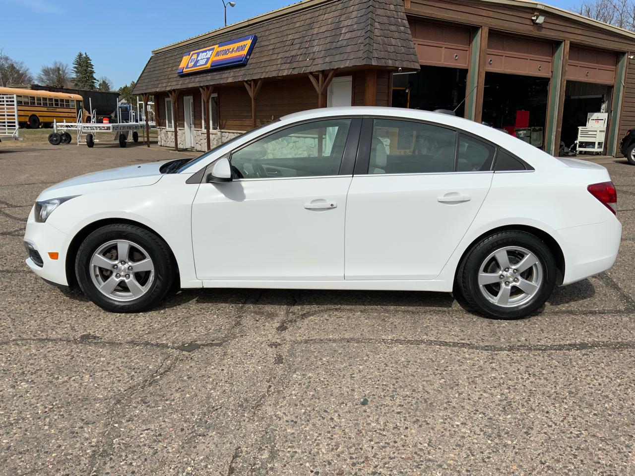 Chevrolet Cruze 1LT Auto 2015