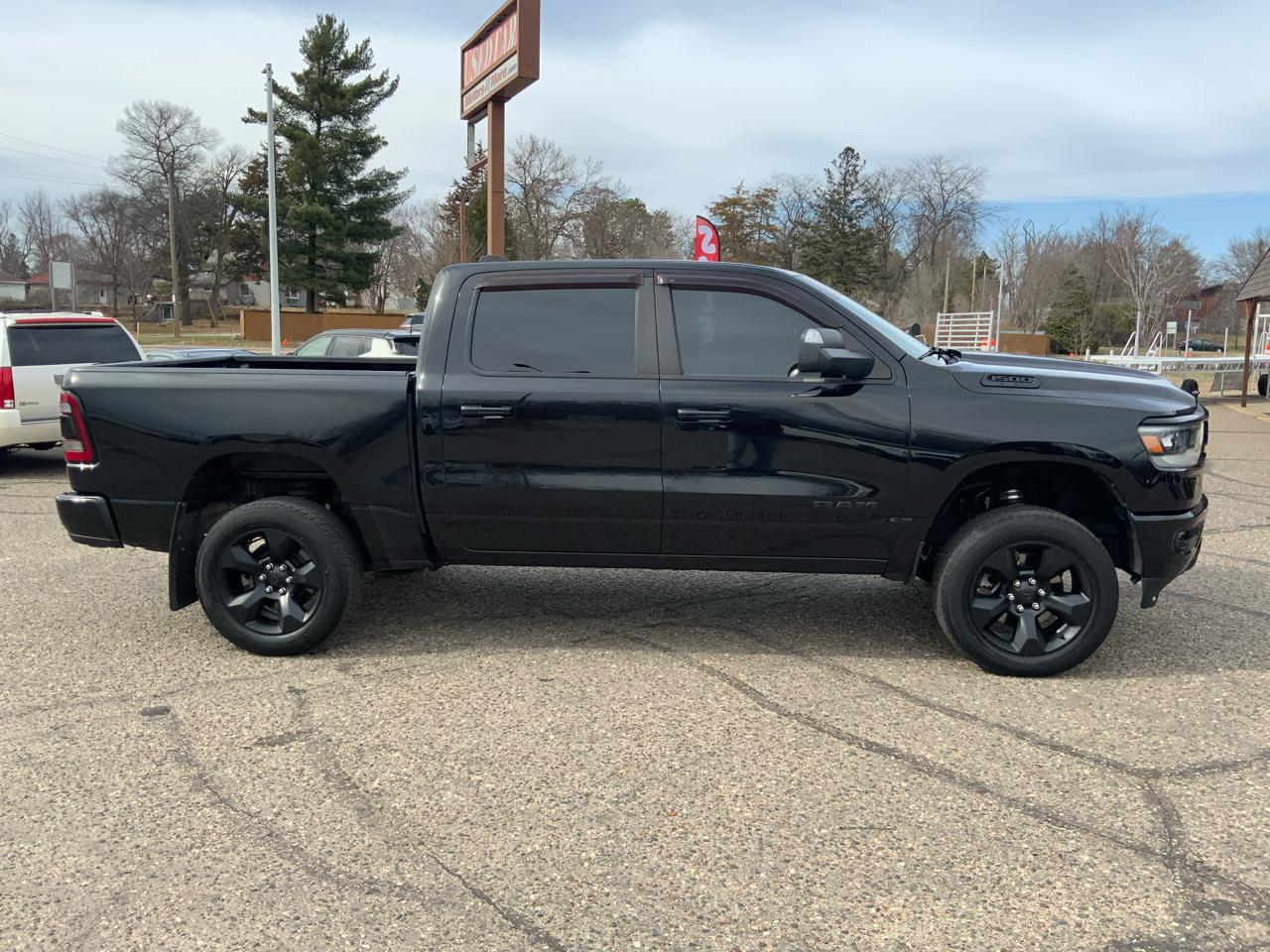 RAM 1500 Big Horn Crew Cab SWB 4WD 2019