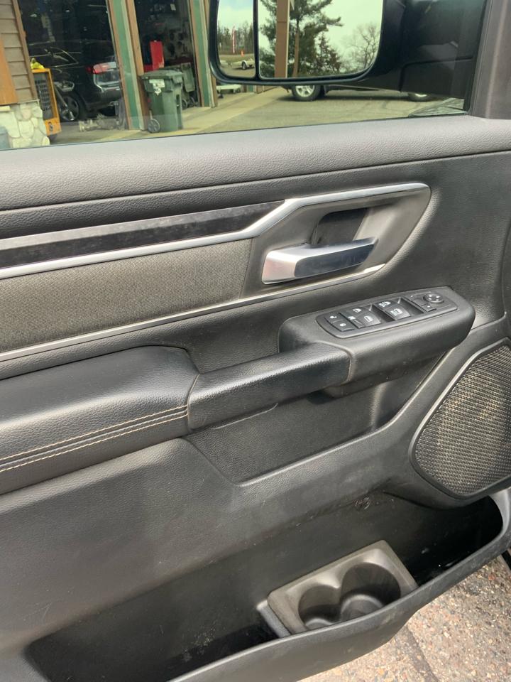 RAM 1500 Big Horn Crew Cab SWB 4WD 2019