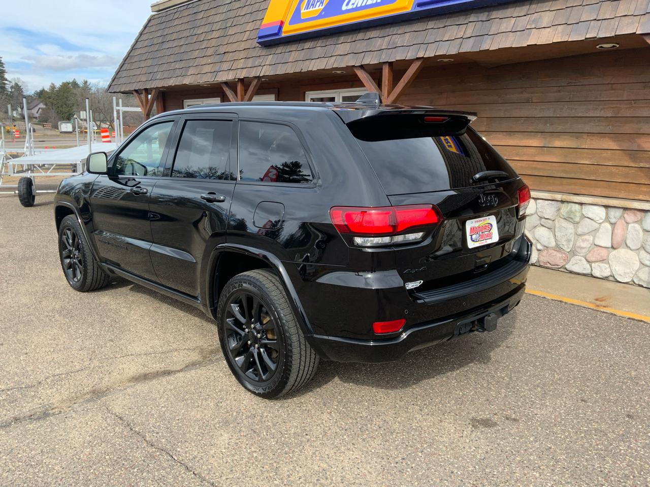 Jeep Grand Cherokee Laredo 4WD 2020