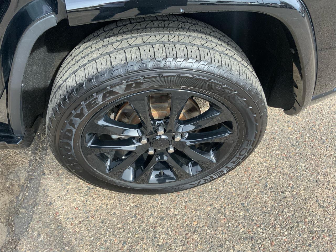 Jeep Grand Cherokee Laredo 4WD 2020