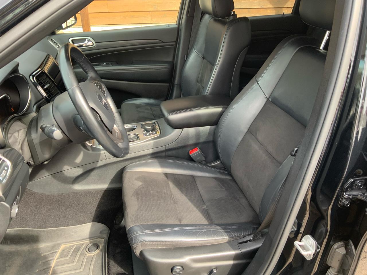 Jeep Grand Cherokee Laredo 4WD 2020