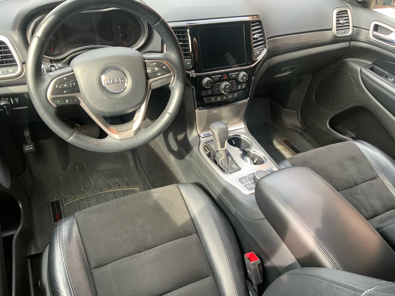 Jeep Grand Cherokee Laredo 4WD 2020