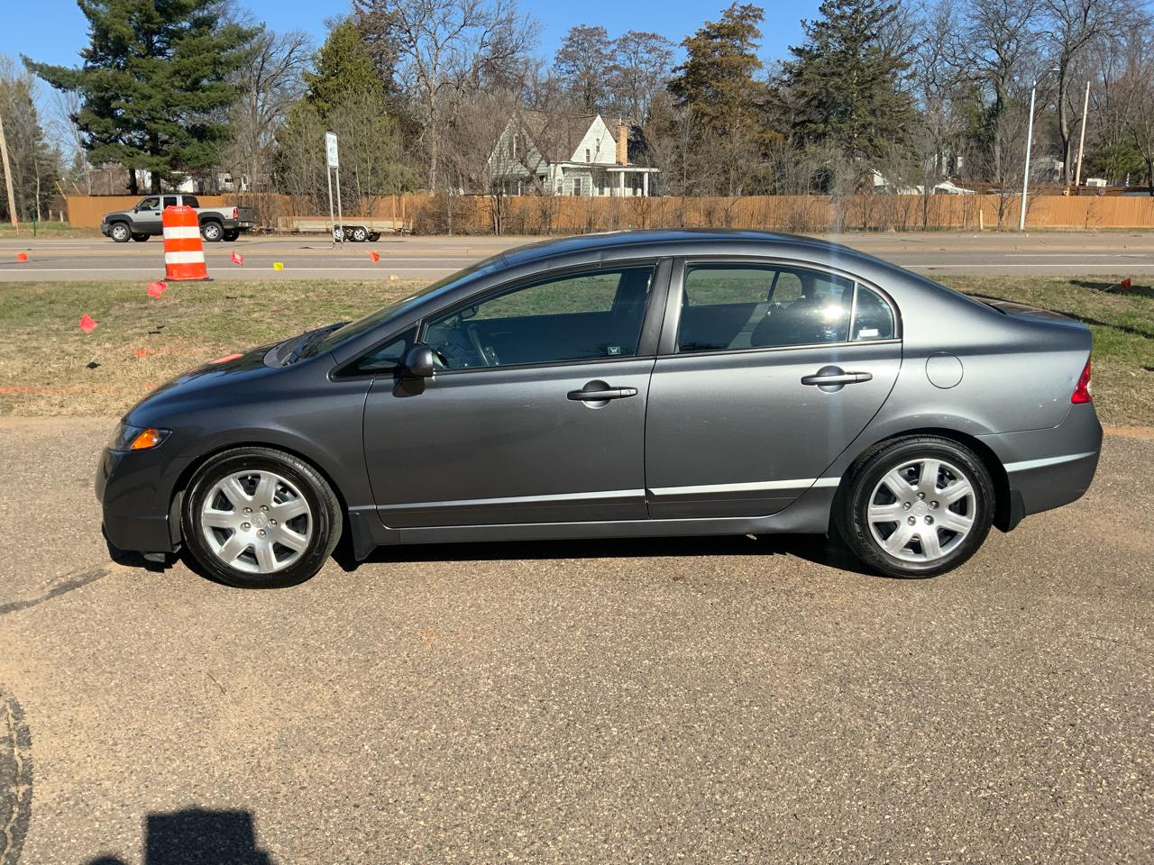 Honda Civic LX Sedan 5-Speed AT 2009