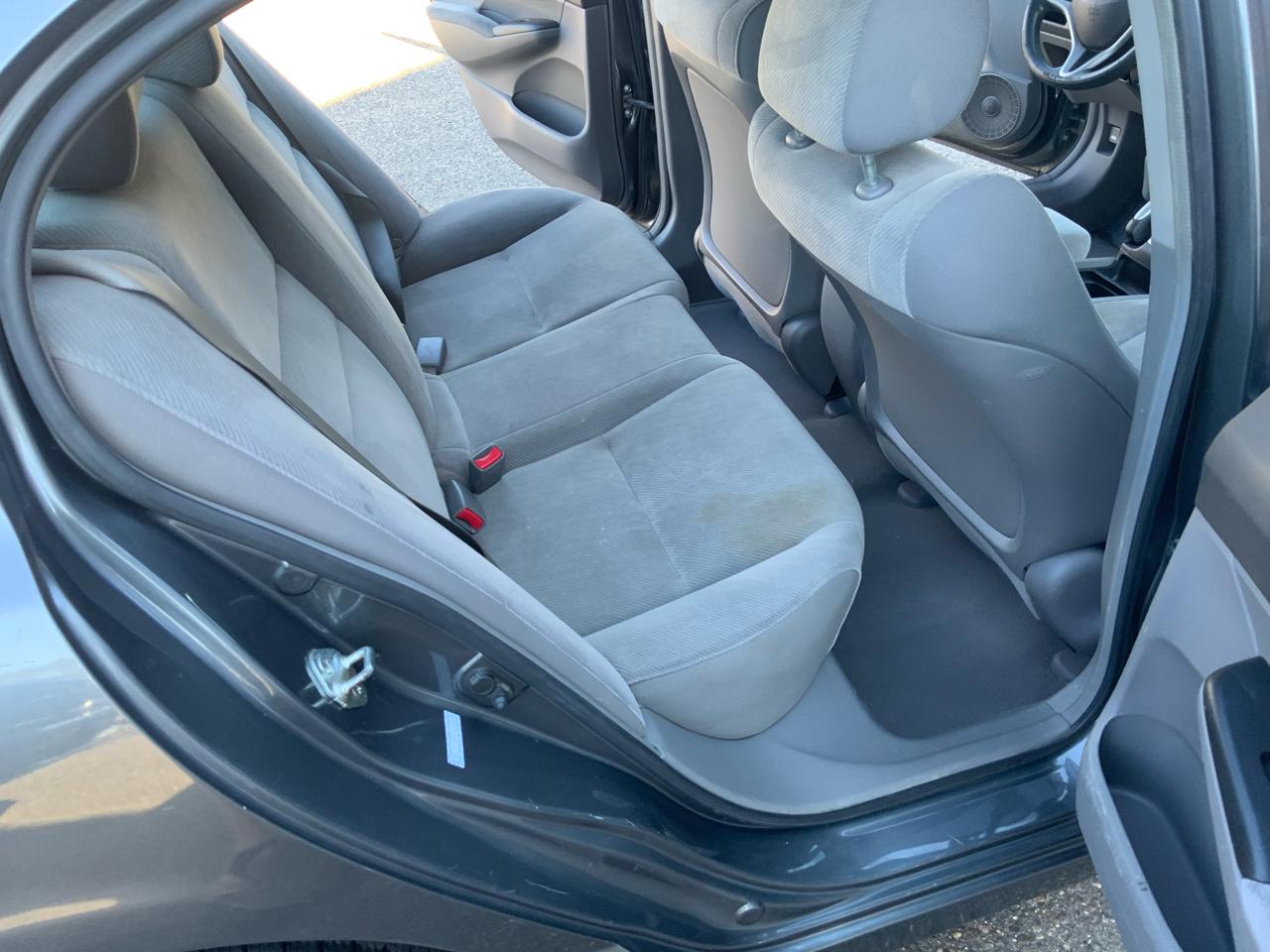 Honda Civic LX Sedan 5-Speed AT 2009