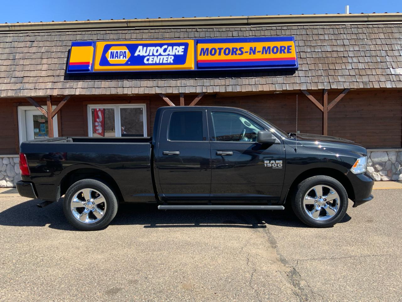 RAM 1500 Classic Tradesman Quad Cab 4WD 2019