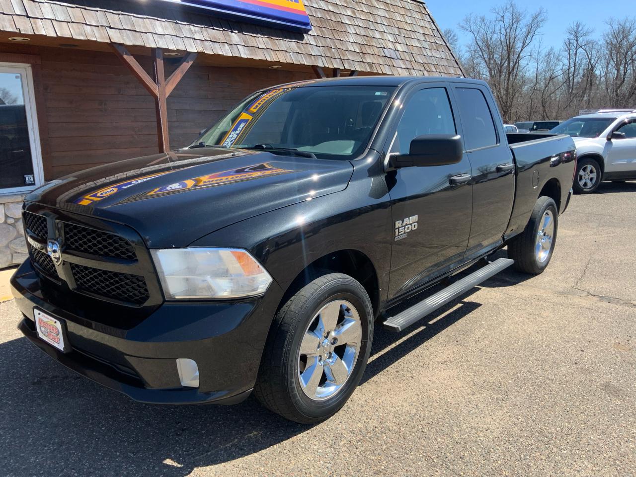 RAM 1500 Classic Tradesman Quad Cab 4WD 2019