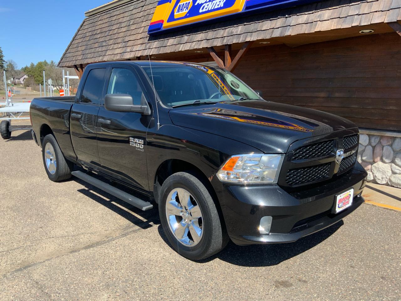 RAM 1500 Classic Tradesman Quad Cab 4WD 2019