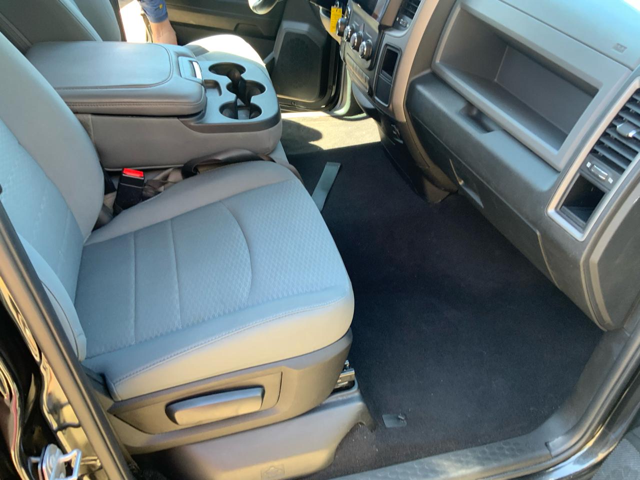 RAM 1500 Classic Tradesman Quad Cab 4WD 2019