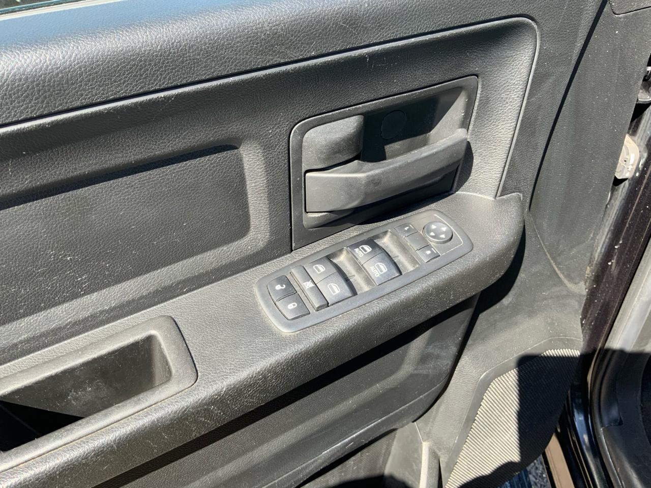 RAM 1500 Classic Tradesman Quad Cab 4WD 2019