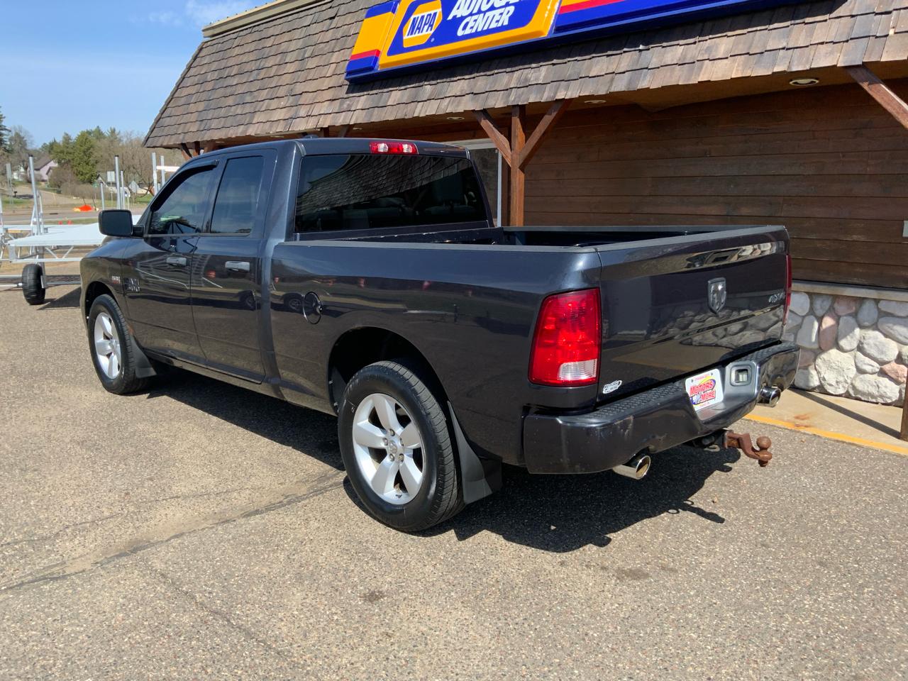 RAM 1500 Tradesman Quad Cab 4WD 2014