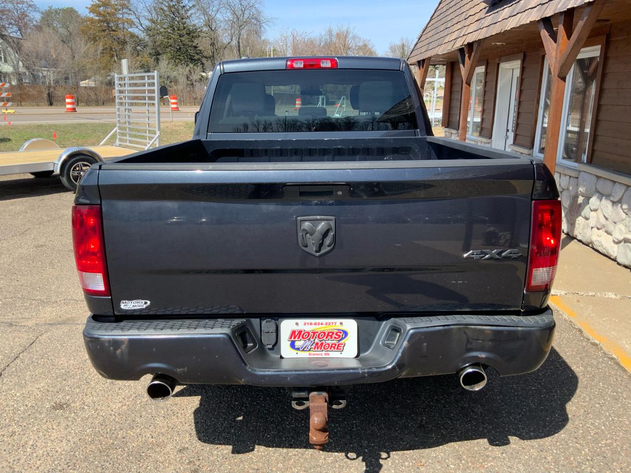 RAM 1500 Tradesman Quad Cab 4WD 2014
