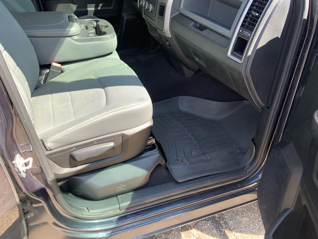 RAM 1500 Tradesman Quad Cab 4WD 2014