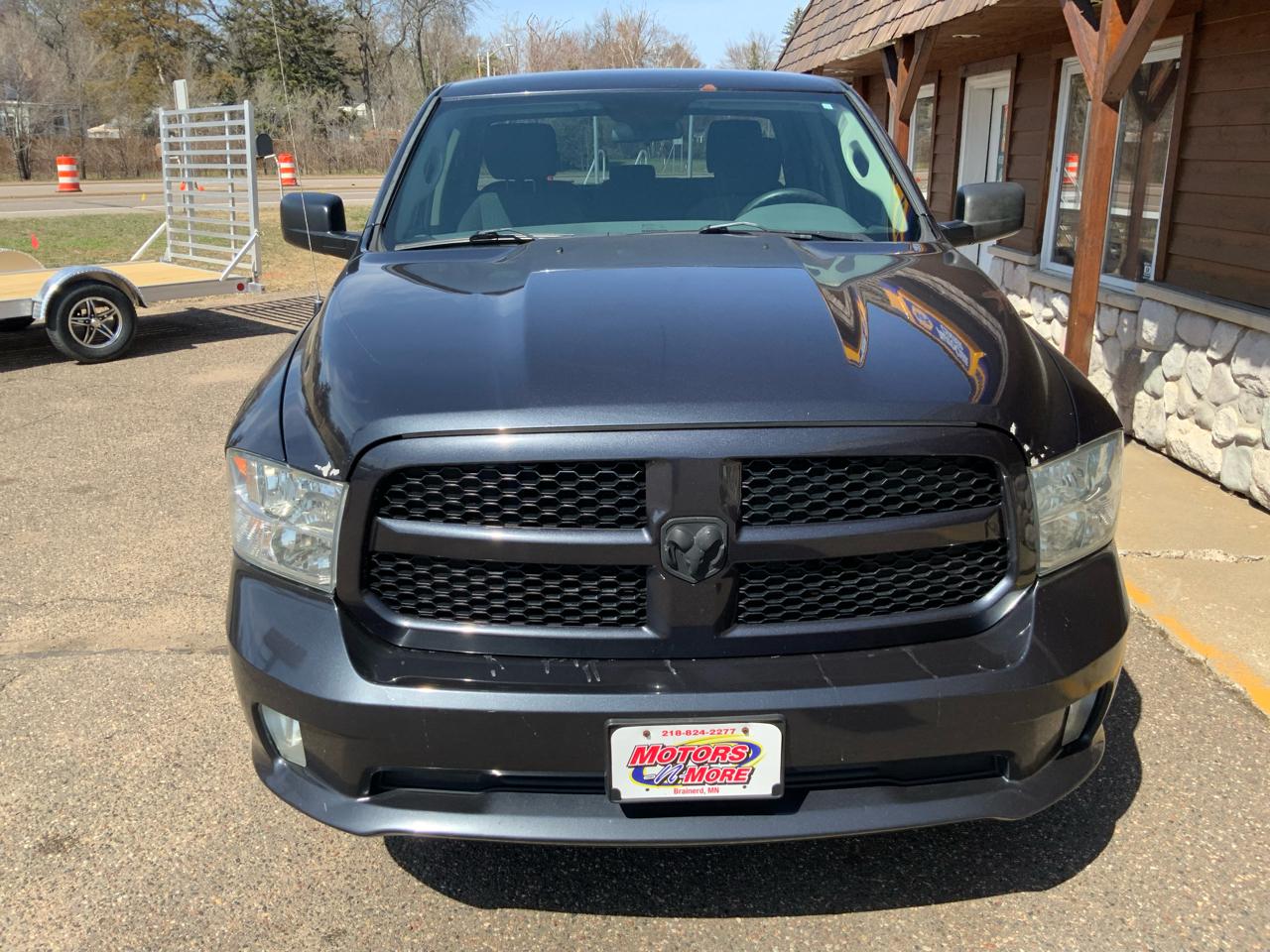 RAM 1500 Tradesman Quad Cab 4WD 2014